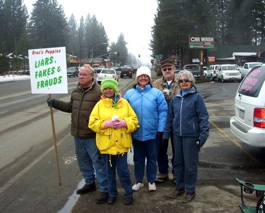 Protesters picket outside Broc’s Puppies
