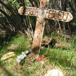 mead-3 A makeshift pet cemetery near Trout Creek. Photos/Kathryn Reed