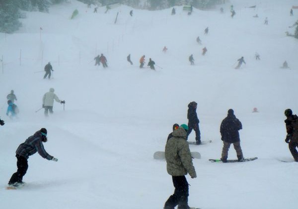 Plenty of snow, people cover Heavenly’s slope on Day 1