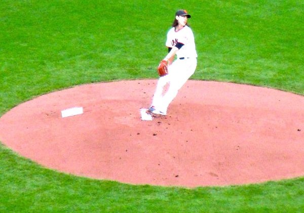Giants win World Series dominating Texas Rangers