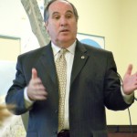 consultan Consultant Mike Levinson leads the discussin Jan. 25 about the direction of South Lake Tahoe. Photo/Kathryn Reed