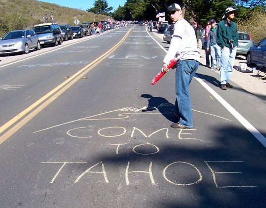 Watching a road bike race is worth the few seconds
