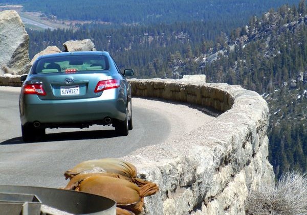 Caltrans sticking with May 11 to close Echo Summit