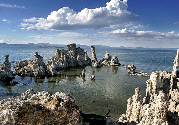 Park advocates question wisdom of closing Mono Lake