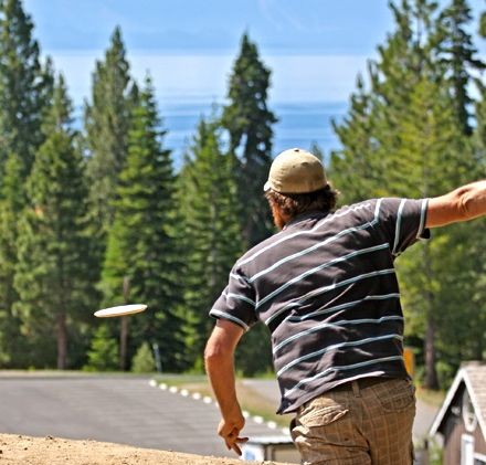 Pro/am disc golf tourney in Tahoe Vista
