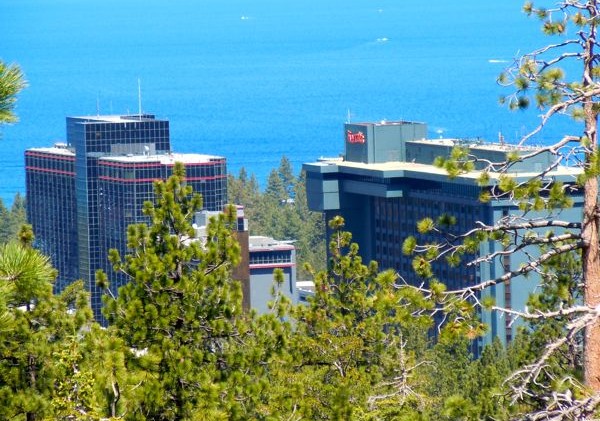 Caesars Entertainment revenue declines