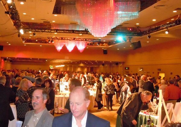 Nepheles, Silkwood wow crowd at Soroptimist wine tasting