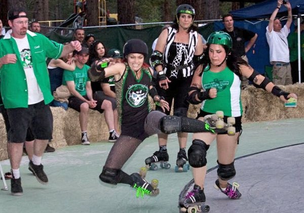 Derby Dame squads split decisions with Stockton