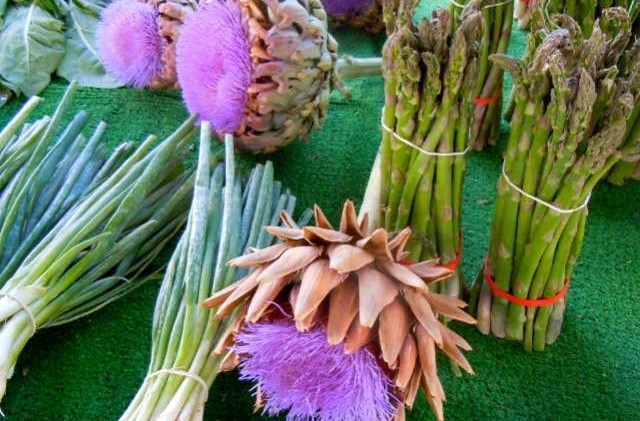 Grant allows low-income in Calif. to shop at farmers markets