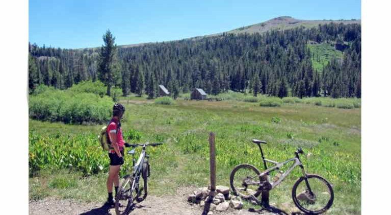 Uphill climb to allow mountain bikes on PCT