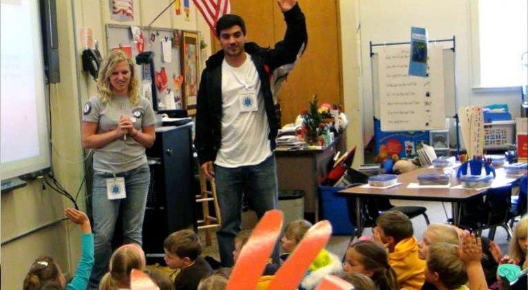 College students teach LTUSD kids environmental lessons