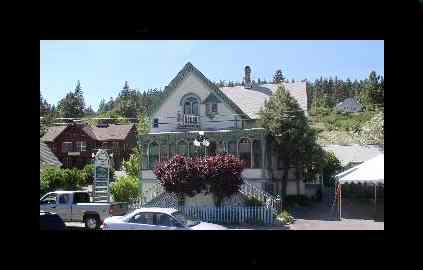 Fire damages historic Truckee building