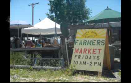 How local businesses compete in the age of convenience