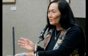 Jeanne Houston tells her story about being forced to live in an internment camp during World War II. Photo/Kathryn Reed