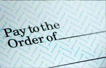 Economic recovery missing from paychecks