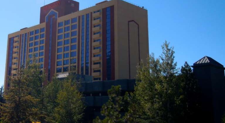 Park family splits Tahoe, valley holdings; Horizon hotel-casino to be revamped