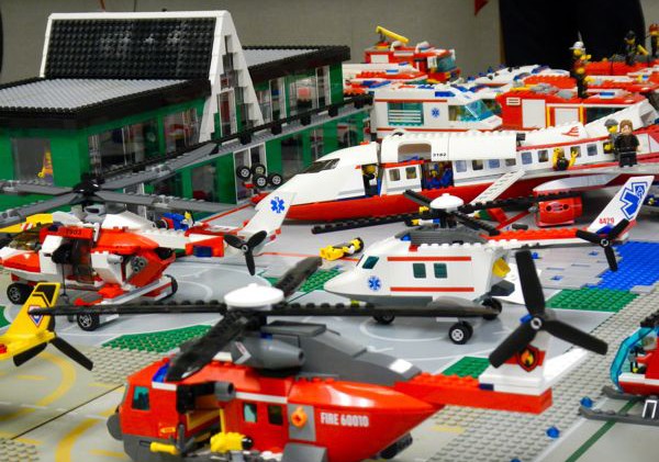 Lego challenge at Douglas County libraries