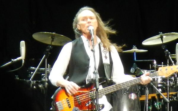 Timothy B. Schmit dazzles the crowd at Harveys on Aug. 30. Photos/Kathryn Reed