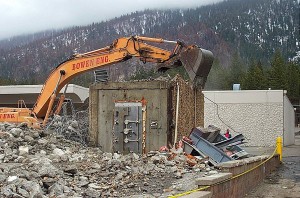A steam shovel is needed to remove the bank vault. Photo/Bill Kingman