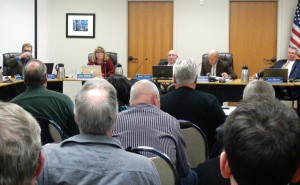 Douglas County commissioners on Dec. 18 discuss water issues. Photo/LTN