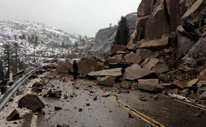 Truckee rock slide to take days to clear