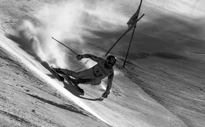 U.S. men make stunning leap in downhill