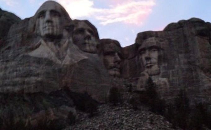 Tourists hang in balance as Congress mulls shutdown