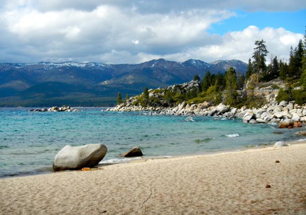 Toddler nearly drowns at Sand Harbor