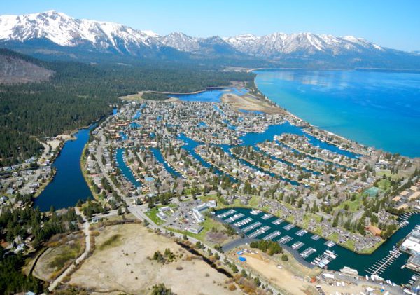 Vacation searches up, signaling strong economy