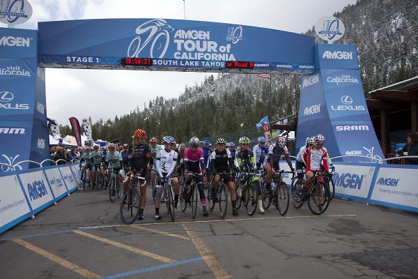 Top riders from each team on the start line. Photo/Carolyn E. Wright/Copyright