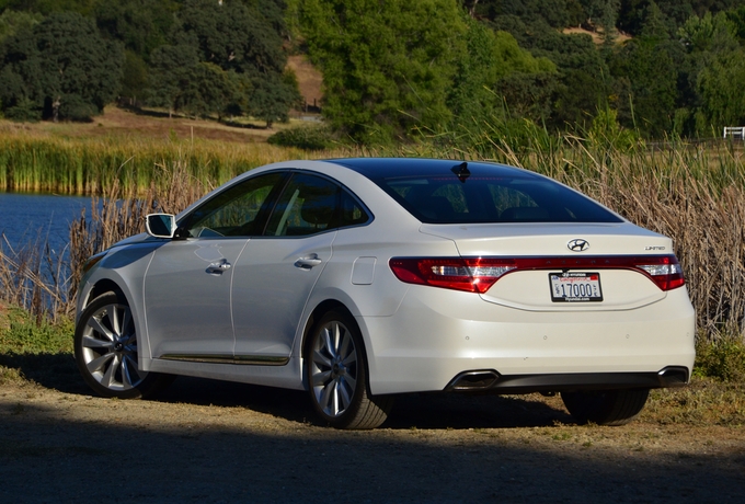 The latest Azera model from Hyundai is dramatically improved. Photos/Larry Weitzman