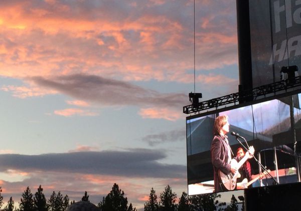 Browne delivers hope and steel guitar