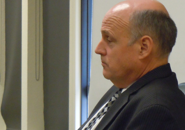 EDC supervisors intend to sue auditor-controller