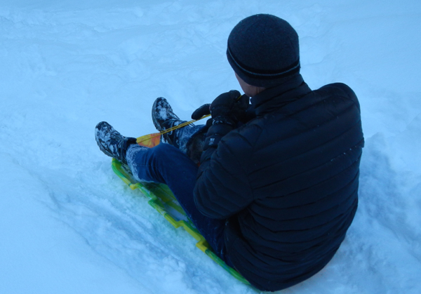 2 seriously hurt in sledding accident