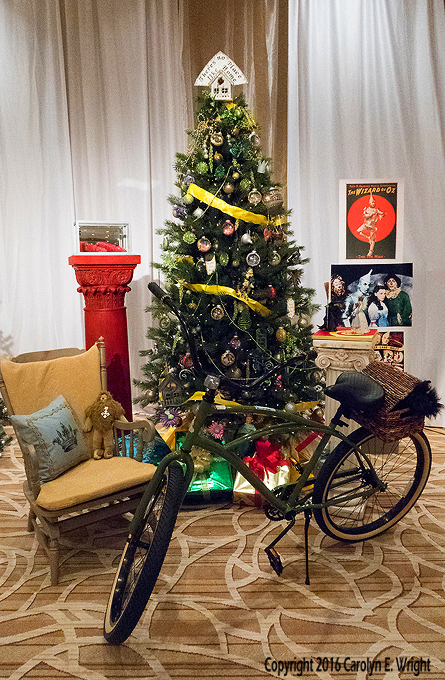 No Place Like Home by Cyndy Brown-Carlton was the 2015 winner of the best themed tree. Photo Copyright 2016 Carolyn E. Wright