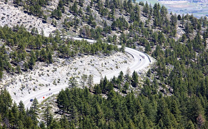Grueling ascent up Kingsbury challenges cyclists