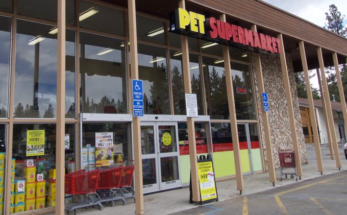 Illness briefly closes Pet Supermarket in SLT