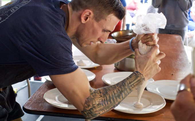 Foodies sample their way through Sierra edibles