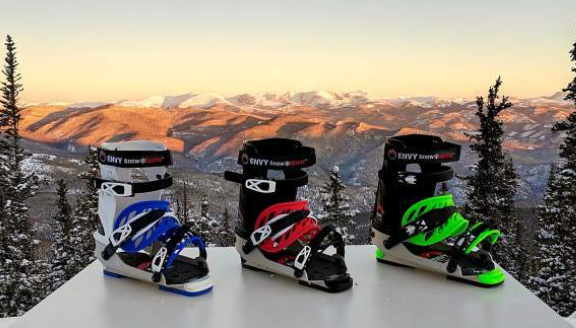 Invention lets skiers wear snowboard boots